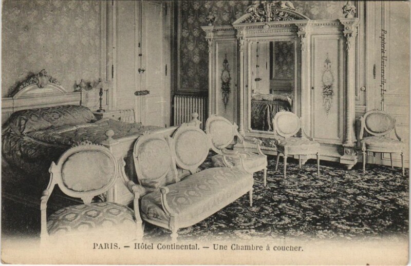 Carte postale ancienne Paris 8e Hotel Continental Chambre a coucher
