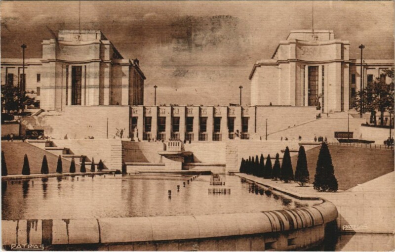 Carte postale ancienne Paris 16e Le Trocadéro