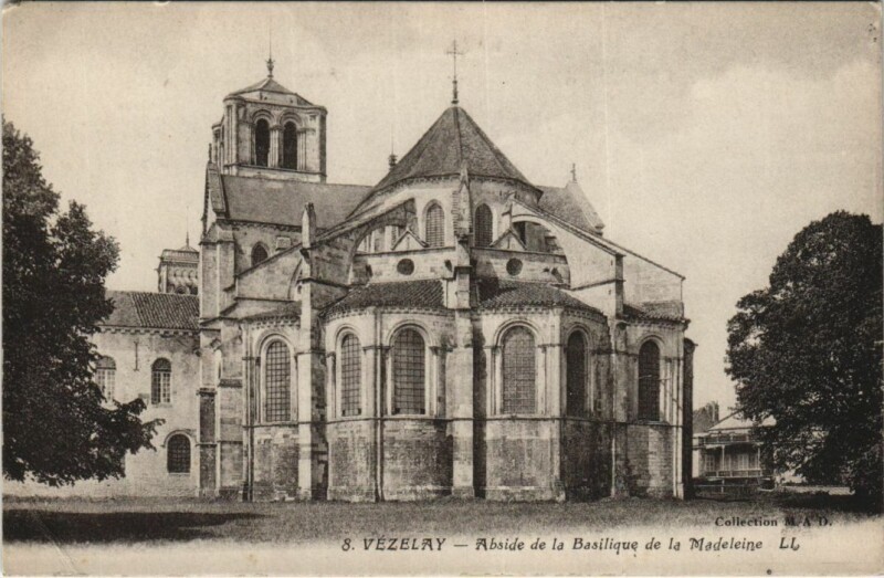 Carte postale ancienne Vezelay Abside de la Basilique de la Madeleine