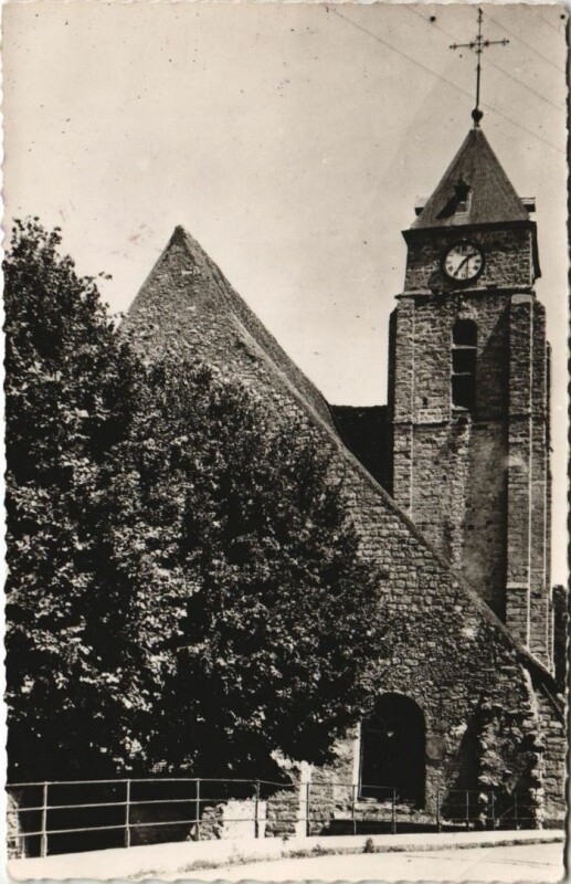 Carte postale ancienne Champigny-sur-Yonne L'Eglise à Champigny