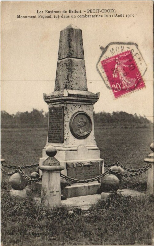 Carte postale ancienne Belfort Environs - Petit-Croix - Monument Pegoud