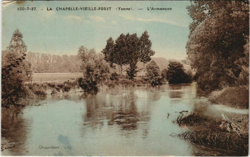 Carte postale ancienne Flogny-la-Chapelle La Chapelle-Vieille-Foret - L'Armancon à Flogny-la-Chapelle