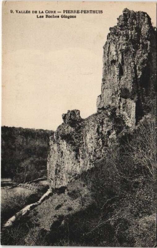 Carte postale ancienne Pierre-Perthuis Les Roches Gingons - Vallee de la Cure à Pierre-Perthuis