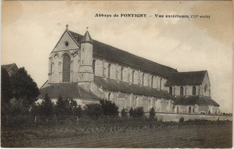 Carte postale ancienne Pontigny Abbaye de Pontigny - Vue Exterieure à Pontigny