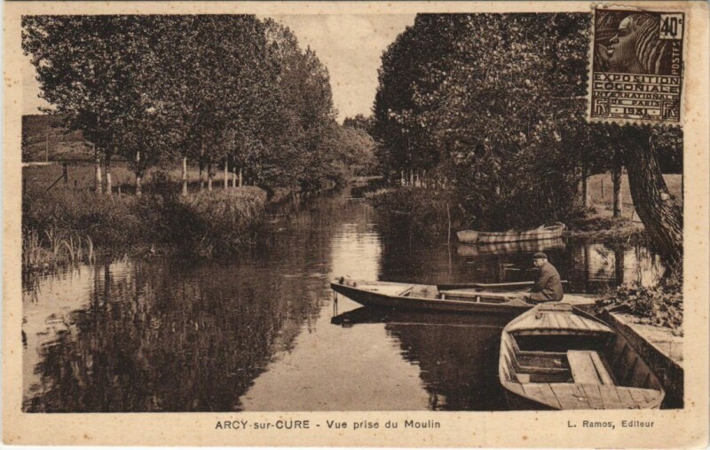 Carte postale ancienne Arcy-sur-Cure Vue prise du Moulin à Arcy-sur-Cure
