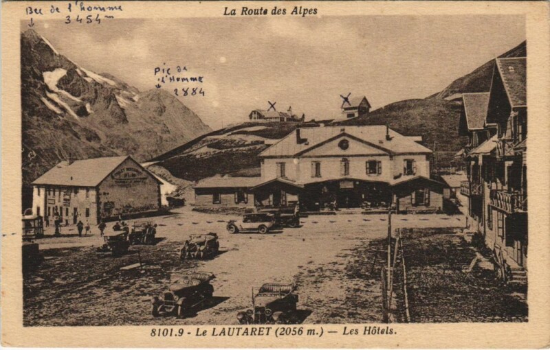 Carte postale ancienne Le Lautaret - Les Hotels