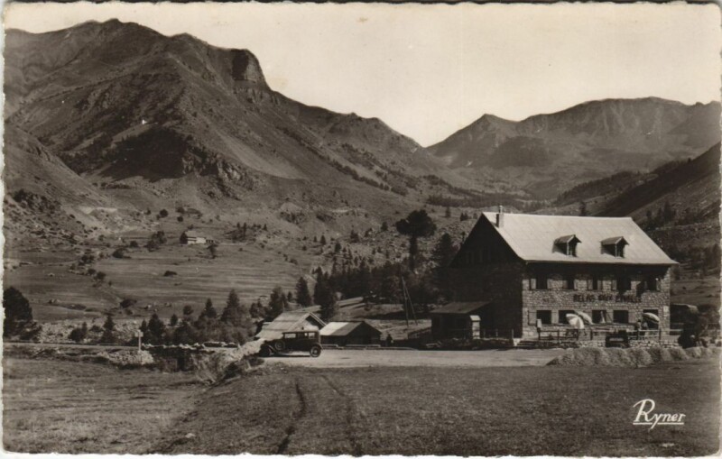 Carte postale ancienne Col de la Cayolle - Le Relais-Hotel