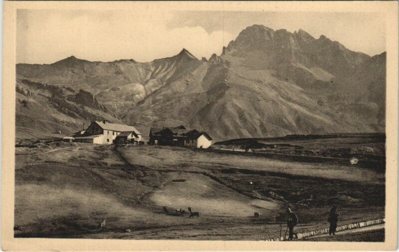 Carte postale ancienne Le Lautaret et le Rocher du Galibier