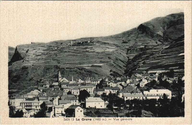 Carte postale ancienne La Grave Vue Generale à La Grave