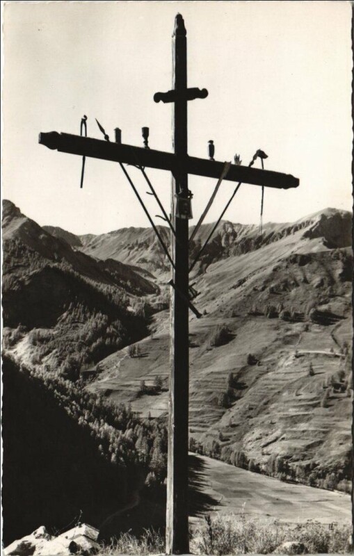 Carte postale ancienne Saint-Veran Croix des Missions