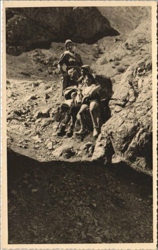 Carte postale ancienne Villar-d'Arene Road Scene