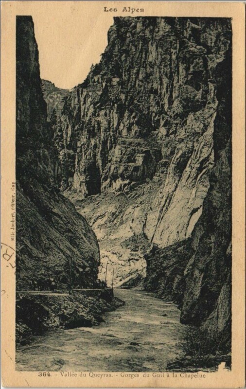 Carte postale ancienne Vallee du Queyras - Gorges du Guil a la Chapelue