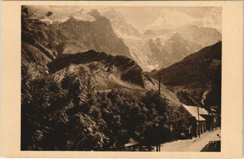 Carte postale ancienne Le Massif de la Meije - Le Breche