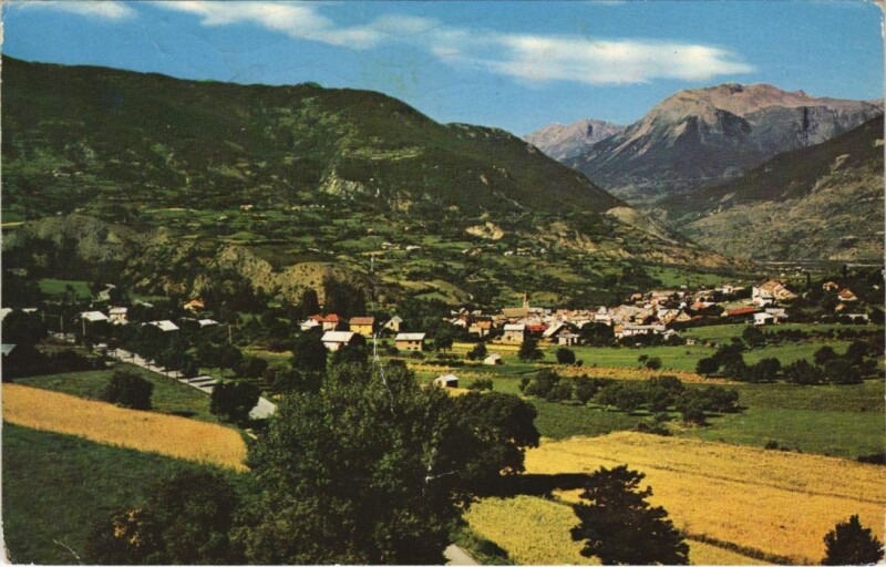 Carte postale ancienne Carrefour Queyras Vars Guillestre - Vue Generale à Guillestre