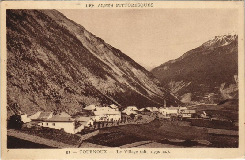 Carte postale ancienne Tournoux Le Village en Hiver