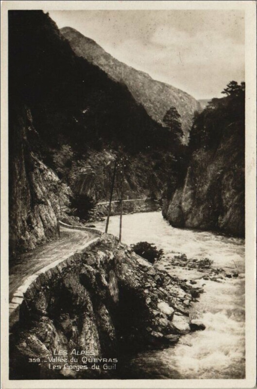 Carte postale ancienne Vallee de Queyras - Les Gorges du Guil