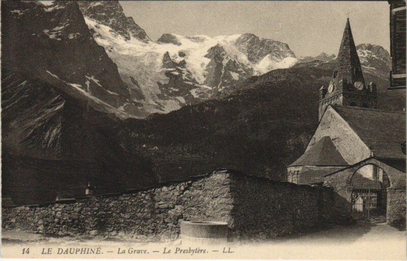 Carte postale ancienne La Grave Le Presbytere à La Grave