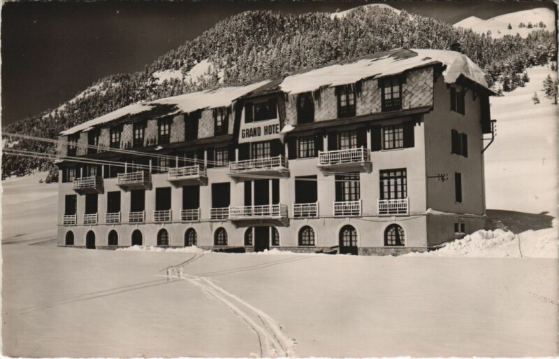 Carte postale ancienne Montgenevre Le Grand Hotel