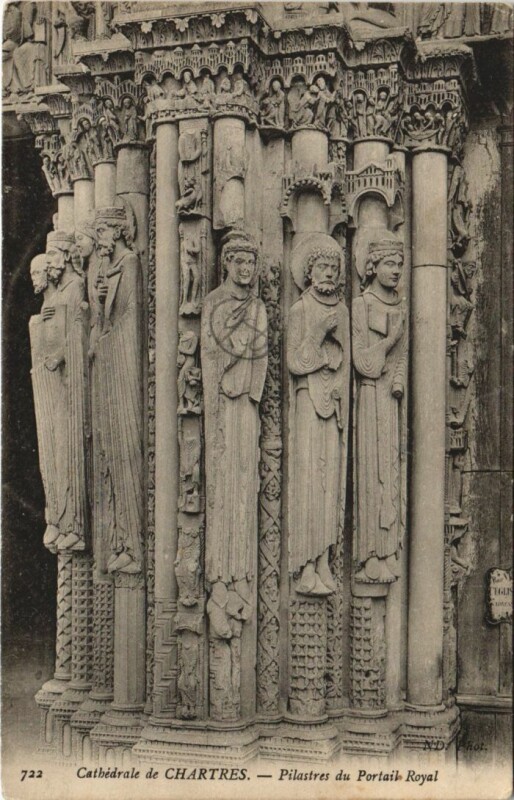 Carte postale ancienne Chartres Cathedrale Pilastres du Portail Royal France à Chartres