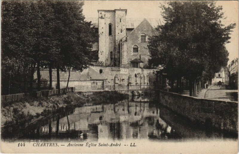 Carte postale ancienne Chartres Ancienne Eglise Saint-Andre France à Chartres