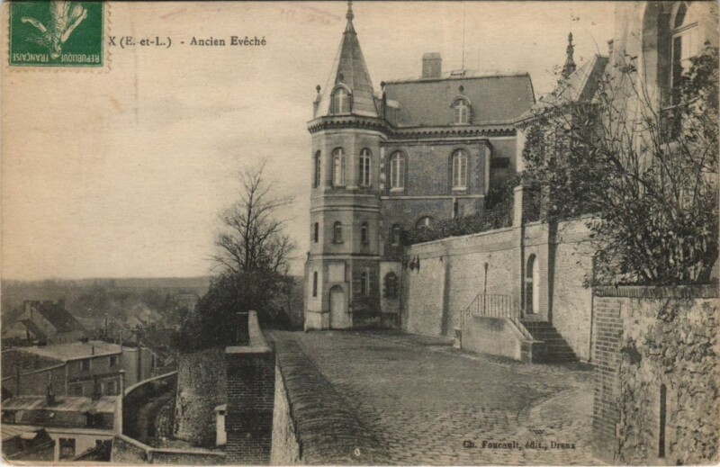 Carte postale ancienne Dreux Ancien Eveche France à Dreux