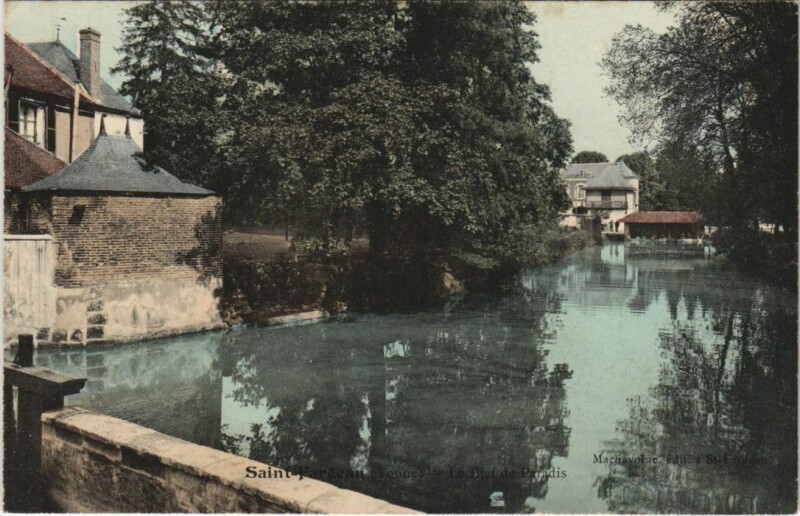 Carte postale ancienne Saint-Fargeau Le Bief de Paradis France à Saint-Fargeau