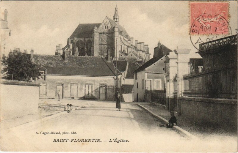 Carte postale ancienne Saint-Florentin L'Eglise France à Saint-Florentin