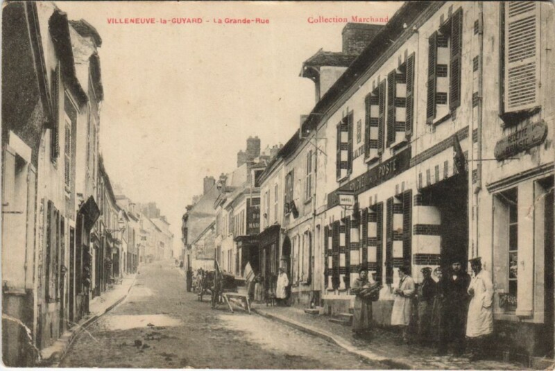 Carte postale ancienne Villeneuve la Guyard La Grande Rue France à Villeneuve-la-Guyard