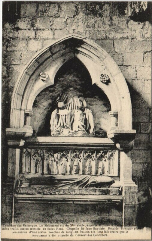 Carte postale ancienne Souvigny Interieur de l'Eglise à Souvigny
