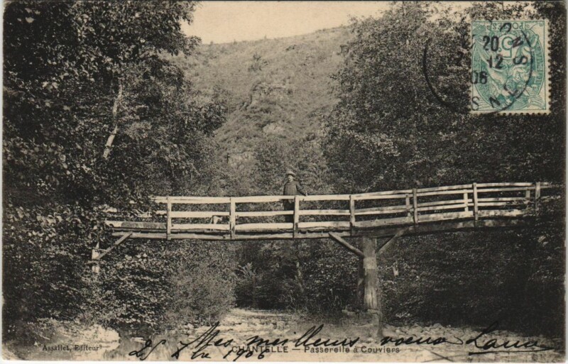 Carte postale ancienne Chantelle Passerelle a Couviers à Chantelle
