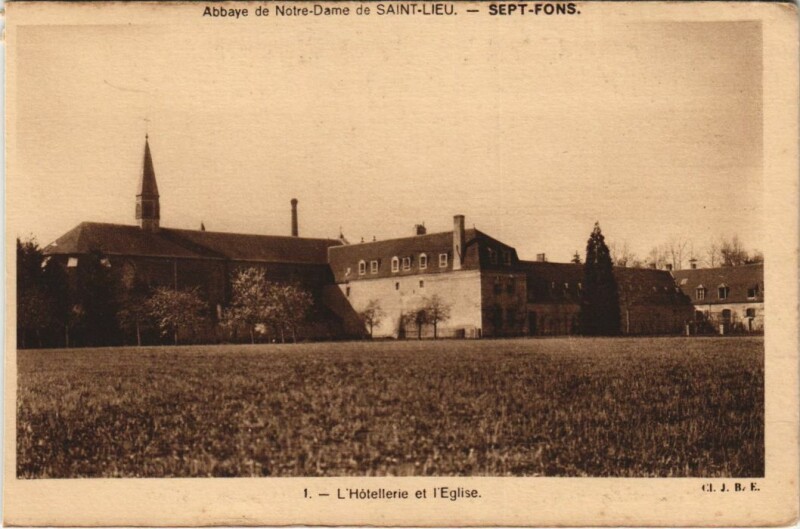 Carte postale ancienne Dompierre-sur-Besbre Abbaye de N.-D. De Saint-Lieu - Sept-Fons à Dompierre-sur-Besbre