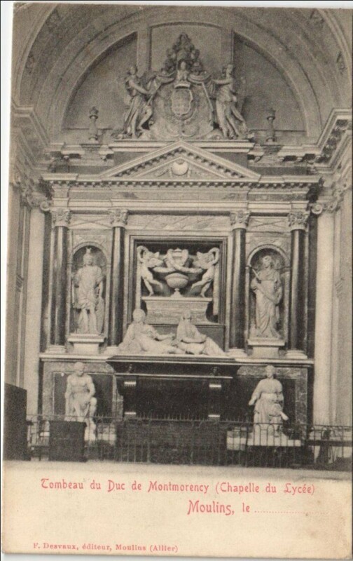 Carte postale ancienne Moulins Tombeau du Duc de Montmorency - Chapelle du Lycee à Moulins