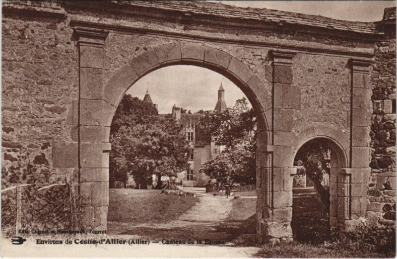 Carte postale ancienne Conne-d'Allier Environs - Chateau de la Brosse