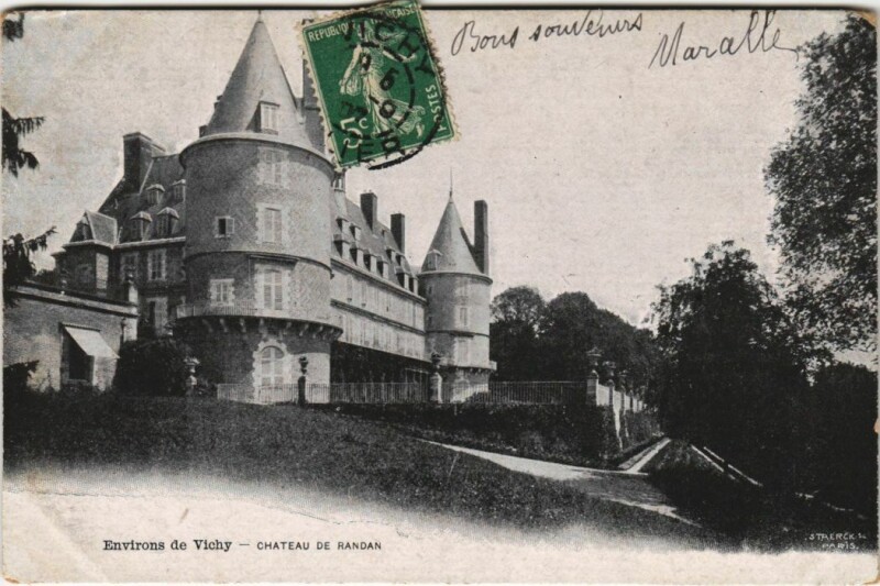 Carte postale ancienne Vichy Environs - Chateau de Randan à Vichy