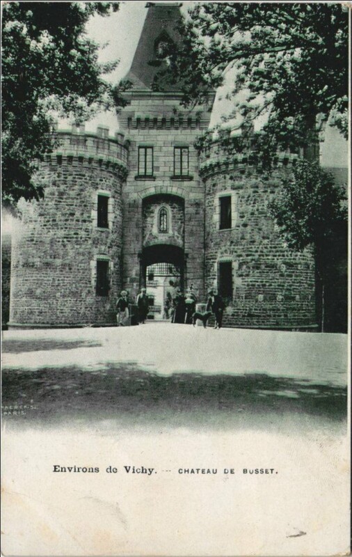 Carte postale ancienne Busset Chateau de Busset à Busset