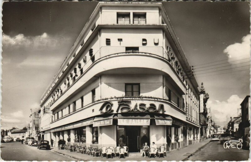 Carte postale ancienne Chateauroux Hotel du Faisan, Place de la Gare France