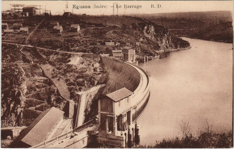 Carte postale ancienne Eguzon Le Barrage France
