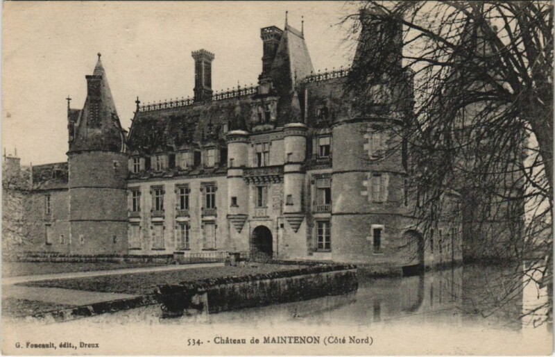 Carte postale ancienne Maintenon Chateau de Maintenon - Cote Nord à Maintenon