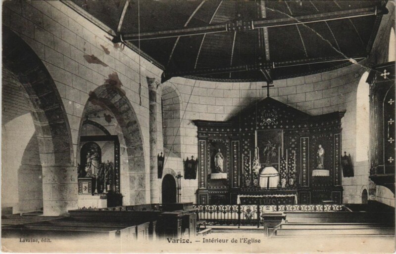 Carte postale ancienne Varize Interieur de l'Eglise à Varize