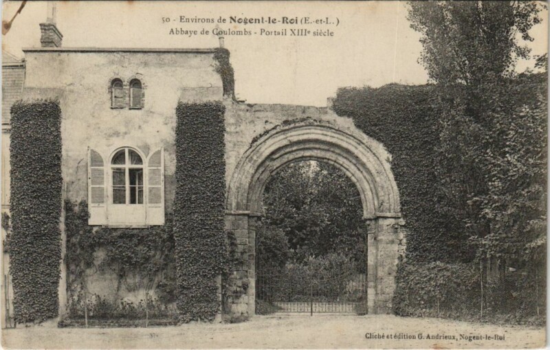 Carte postale ancienne Coulombs Abbaye - Portail à Coulombs