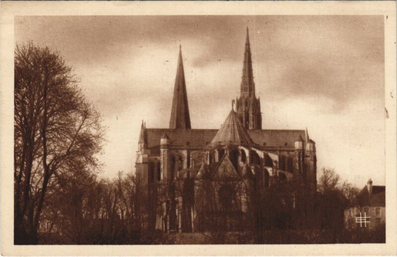 Carte postale ancienne Chartres La Cathedrale à Chartres