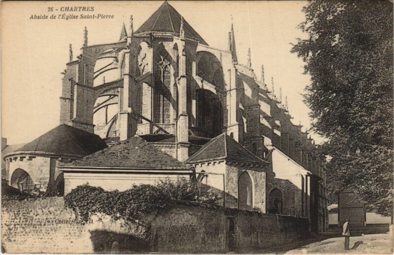 Carte postale ancienne Chartres Abside de l'Eglise Saint-Pierre à Chartres