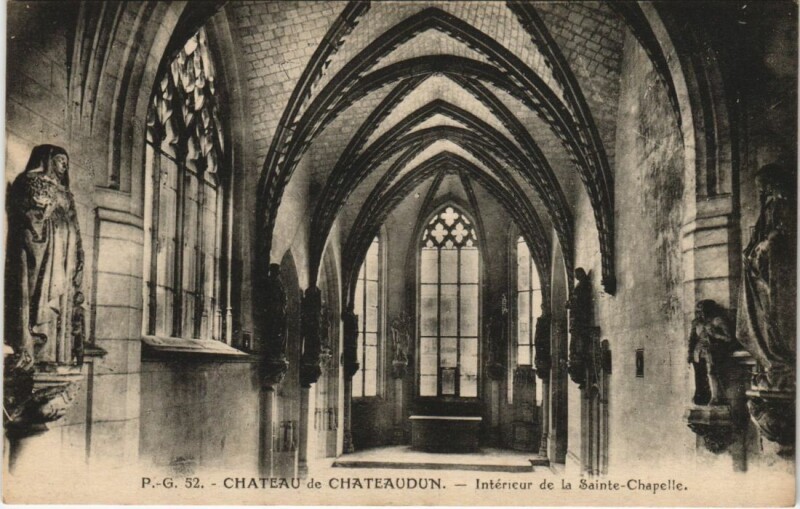 Carte postale ancienne Chateaudun Chateau - Interieur de La Sainte-Chapelle