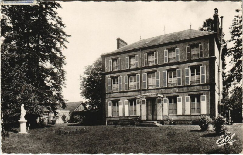Carte postale ancienne Senonches L'Oeuvre de N.-D. Des Sept Douleurs à Senonches