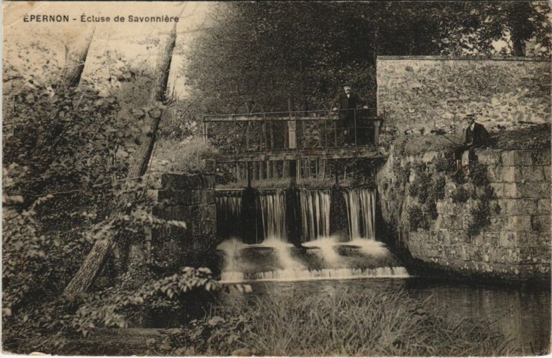 Carte postale ancienne Epernon Ecluse de Savonniere