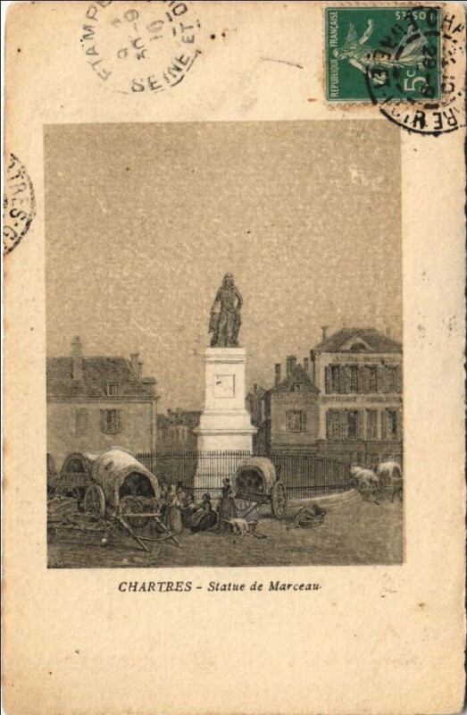 Carte postale ancienne Chartres Statue de Marceau à Chartres