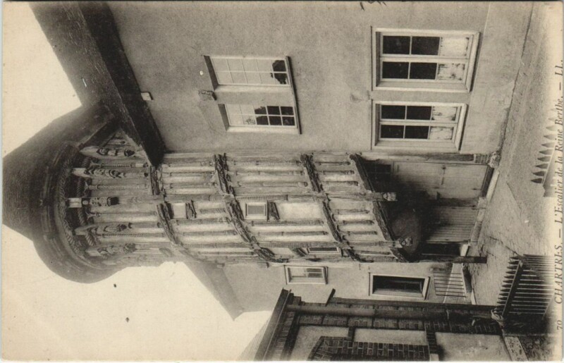 Carte postale ancienne Chartres L'Escalier de la Reine Berthe à Chartres