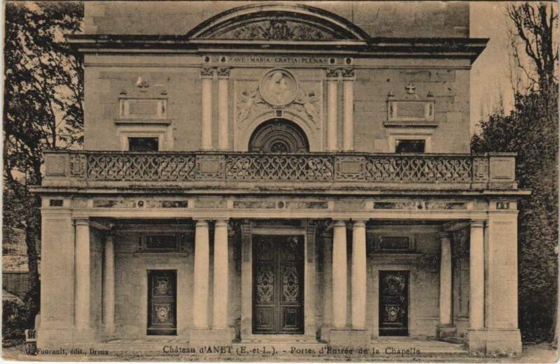 Carte postale ancienne Anet Chateau d'Anet - Portes d'Entree de la Chapelle