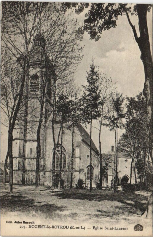 Carte postale ancienne Nogent-le-Rotrou Eglise Saint-Laurent à Nogent-le-Rotrou