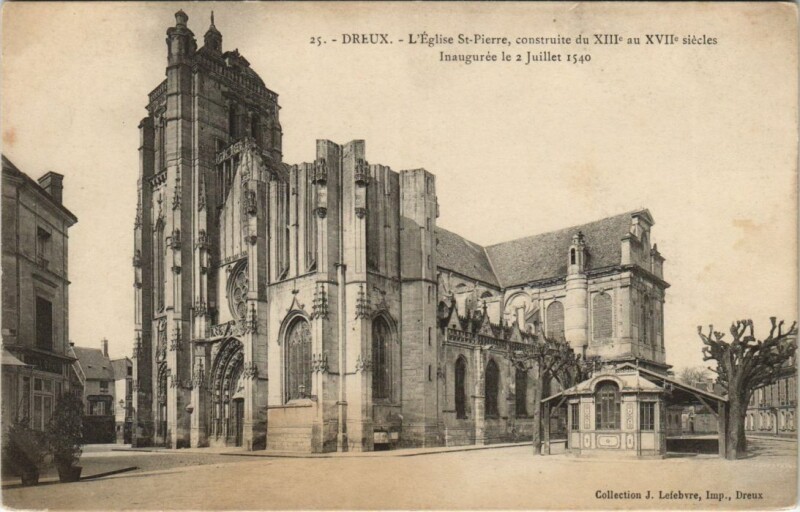 Carte postale ancienne Dreux L'Eglise Saint-Pierre à Dreux